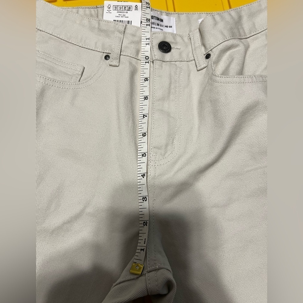 NWT Cotton On Mom Jeans-Soft Toupe - Picture 8 of 9